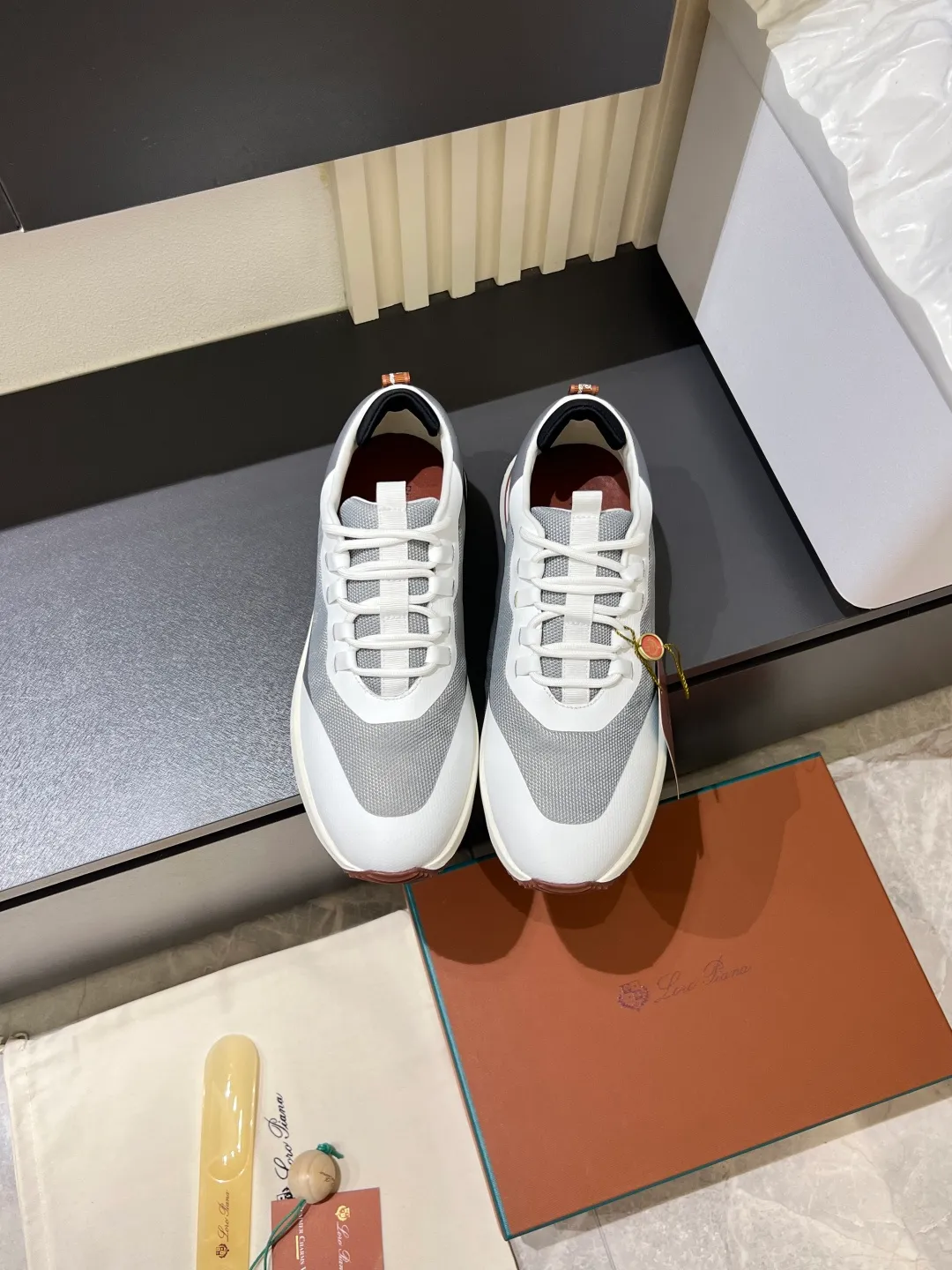 Men's men's shoes 💰p480 Loro men's shoes 💰piana niche classic jogging shoes, men's lace-up casual shoes and sneakers, high-quality lightweight and comfortable fabrics, suitable for outdoor leisure, the color scheme is young and energetic, and it looks great with sportswear or casual suits! Size: 38-44 (45 customized)